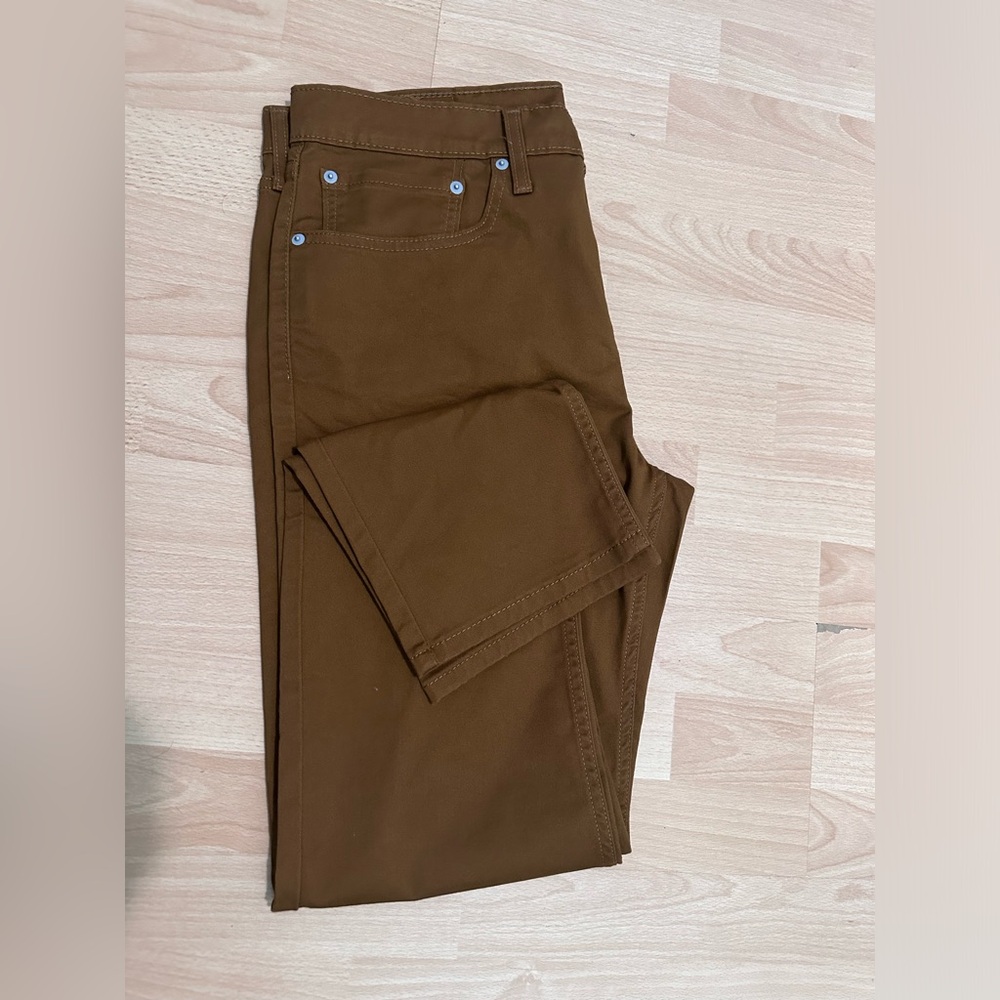 Levi’s 502s regular straight jeans in the color brown